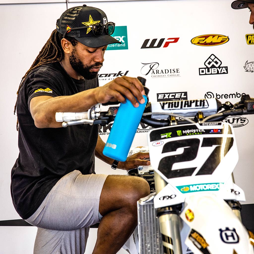 26 oz Big Swig Water Bottle for Hydration